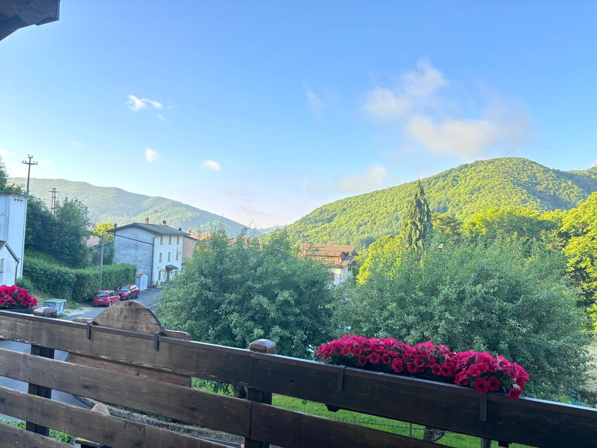 B&B La Piazzetta Castiglione dei Pepoli Bagian luar foto