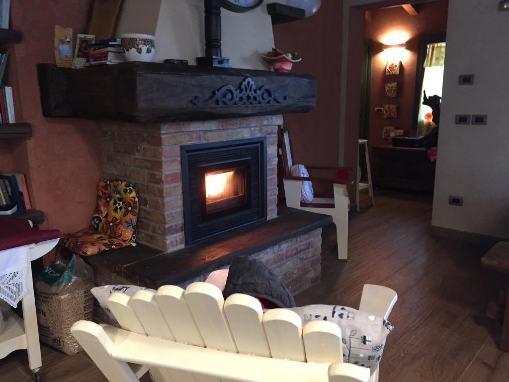 B&B La Piazzetta Castiglione dei Pepoli Bagian luar foto